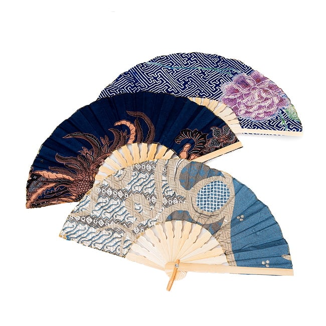 バティック伝統布 バリ島の 竹製扇子小（24cm） 14 - No.4：青・水色系