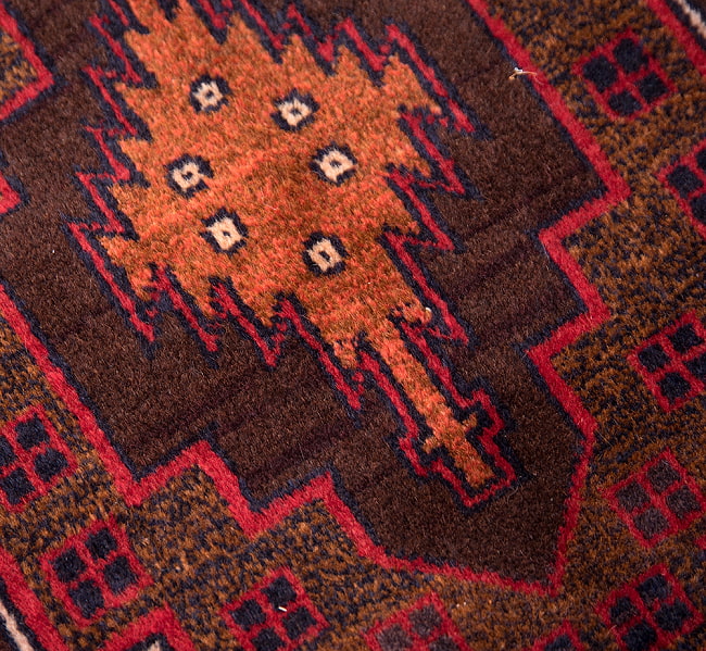 遊牧民バローチの手織り絨毯【約147cm x 87cm】 7 - 柄を拡大してみました
