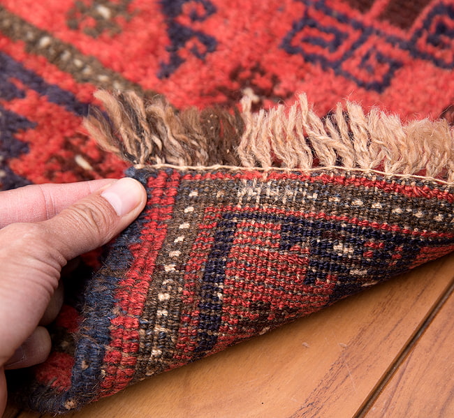 遊牧民バローチの手織り絨毯【約100cm x 60cm】 11 - 裏面はこのような感じになっています