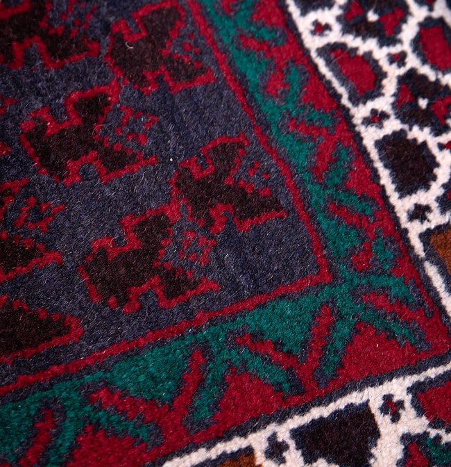 遊牧民バローチの手織り絨毯【約147cm x 90cm】 8 - 柄を拡大してみました