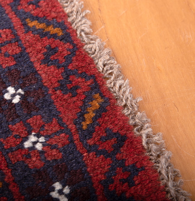 遊牧民バローチの手織り絨毯【約147cm x 86cm】 8 - フリンジの部分です
