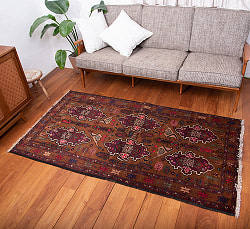遊牧民バローチの手織り絨毯【約186cm x 100cm】の商品写真