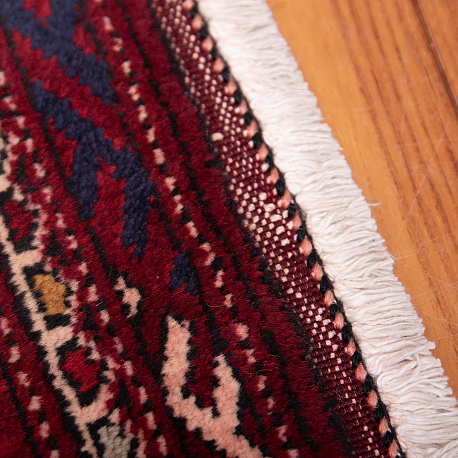 遊牧民バローチの手織り絨毯【約105cm x 75cm】 8 - フリンジの部分です