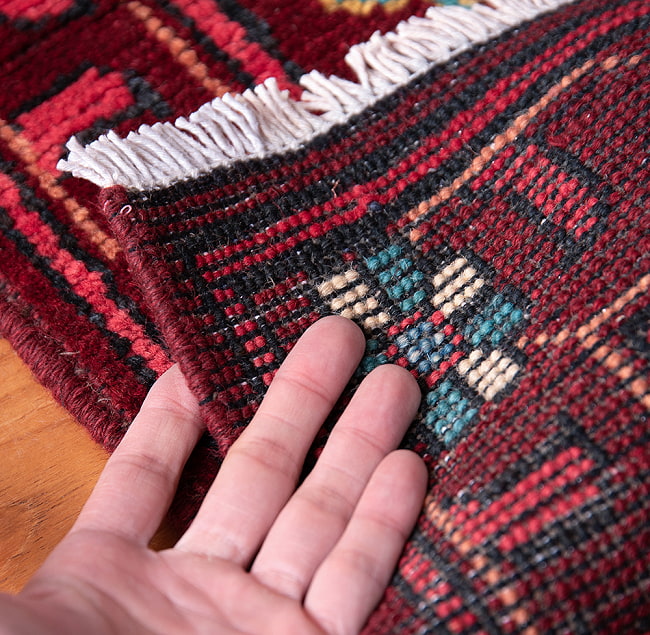 【一点物】パシュトゥンの手織り絨毯 - 98cm x 53cm 12 - 裏面です。手織りなのがわかります