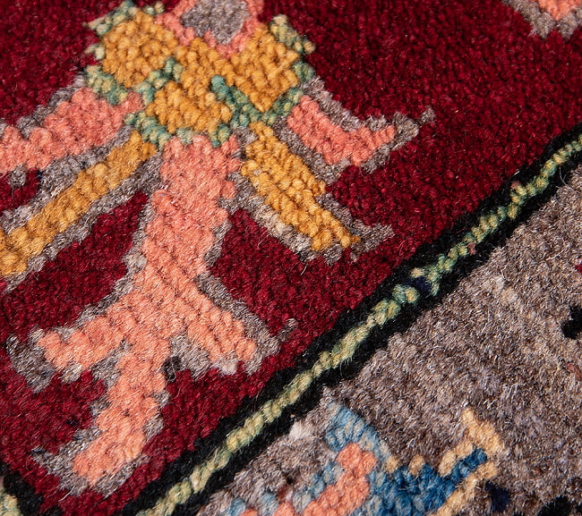 【一点物】パシュトゥンの手織り絨毯 - 98cm x 53cm 8 - 拡大してみました