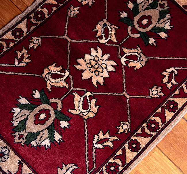 【一点物】パシュトゥンの手織り絨毯 - 83cm x 60cm 7 - 拡大してみました