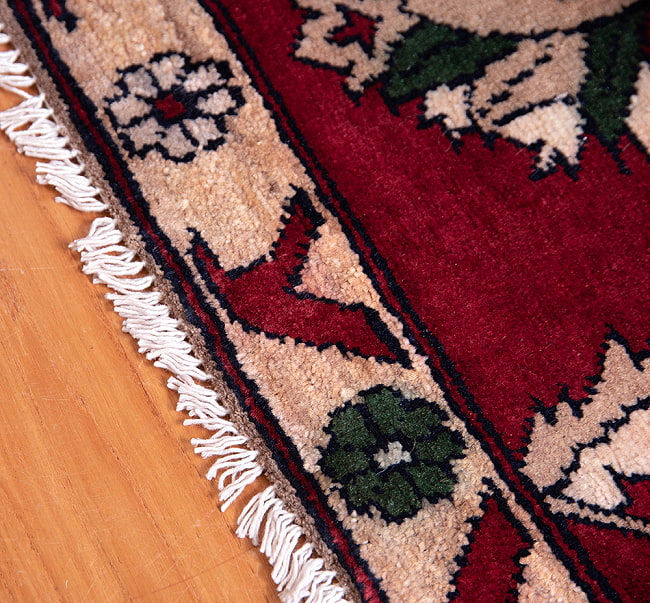 【一点物】パシュトゥンの手織り絨毯 - 83cm x 60cm 9 - フリンジの部分です