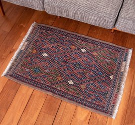 【一点物】バルーチ カル・ムハマディ族 遊牧民による草木染め手織りトライバルキリム 平織り - 約97cm x 57cm(IND-JYU-129)