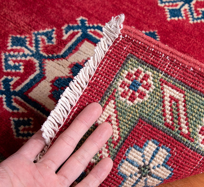 【一点物】パシュトゥンの手織り絨毯 - 89cm x 59cm 12 - 裏面です。手織りなのがわかります