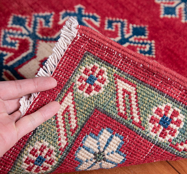 【一点物】パシュトゥンの手織り絨毯 - 89cm x 59cm 14 - 裏面です。手織りなのがわかります