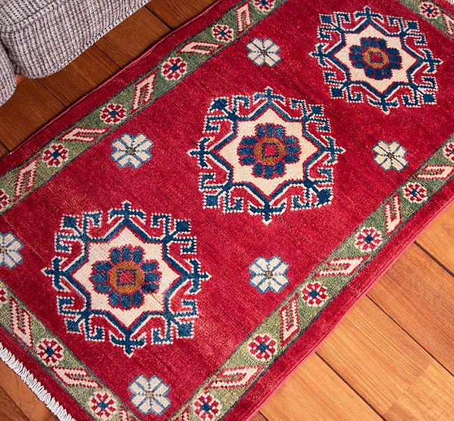 【一点物】パシュトゥンの手織り絨毯 - 89cm x 59cm 7 - 拡大してみました