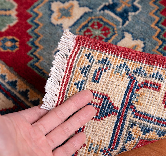 【一点物】パシュトゥンの手織り絨毯 - 99cm x 56cm 11 - 裏面です。手織りなのがわかります