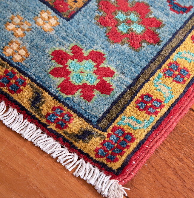 【一点物】パシュトゥンの手織り絨毯 - 100cm x 58cm 10 - フリンジの部分です
