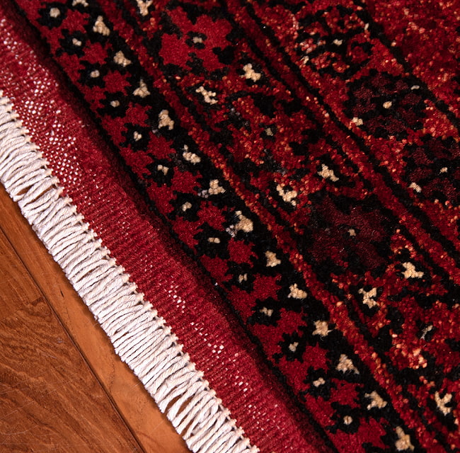 【一点物】パシュトゥンの手織り絨毯 - 86cm x 64cm 11 - フリンジの部分です