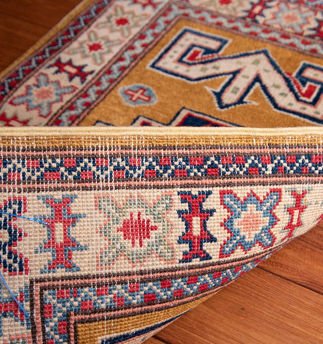 【一点物】パシュトゥンの手織り絨毯 - 90cm x 60cm 14 - 裏面です。手織りなのがわかります