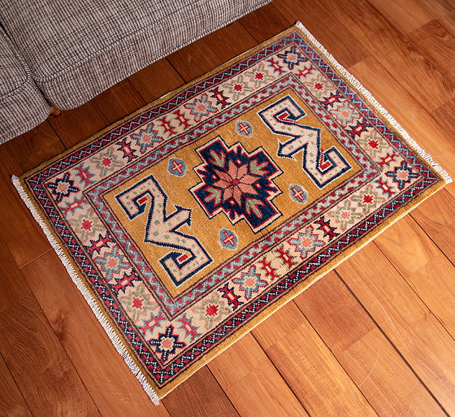 【一点物】パシュトゥンの手織り絨毯 - 90cm x 60cm 16 - 全体写真です