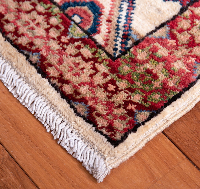 【一点物】パシュトゥンの手織り絨毯 - 86cm x 62cm 11 - フリンジの部分です