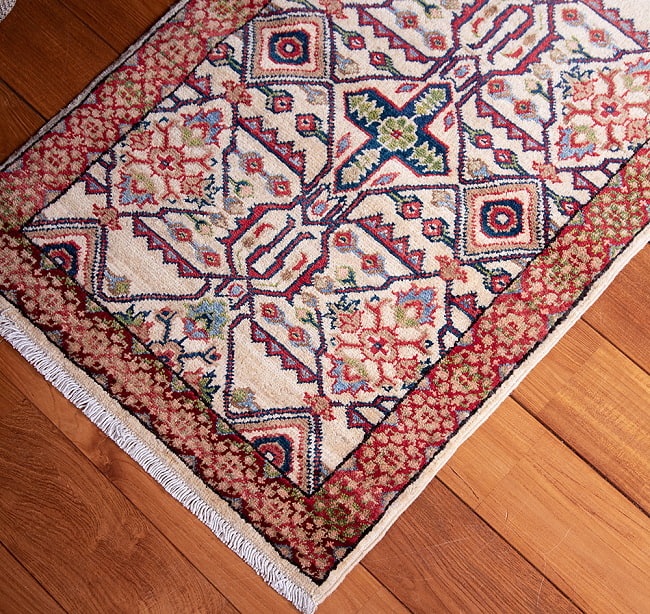 【一点物】パシュトゥンの手織り絨毯 - 86cm x 62cm 8 - アップにしました
