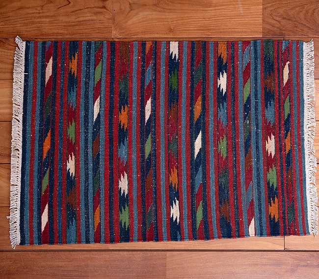 【一点物】バルーチ　カル・ムハマディ族　遊牧民による草木染め手織りトライバルキリム 平織り - 約103cm x 60cm 3 - デザインがわかりやすいように上から撮影しました