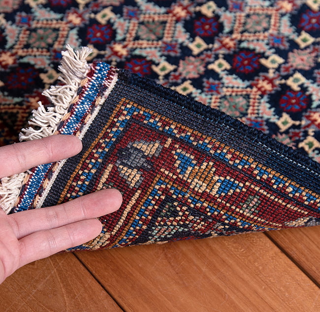 【一点物】パシュトゥンの手織り絨毯 - 66cm x 48cm 13 - 裏面です。手織りなのがわかります