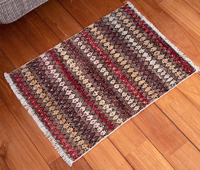 【一点物】パシュトゥンの手織り絨毯 - 73cm x 55cm 17 - 全体写真です