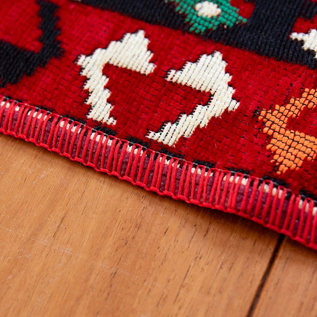 【全3色】トルコの伝統的な柄を織り込んだ　キリム　【70cm×1150cm】 5 - 長辺の端はキレイに処理されています