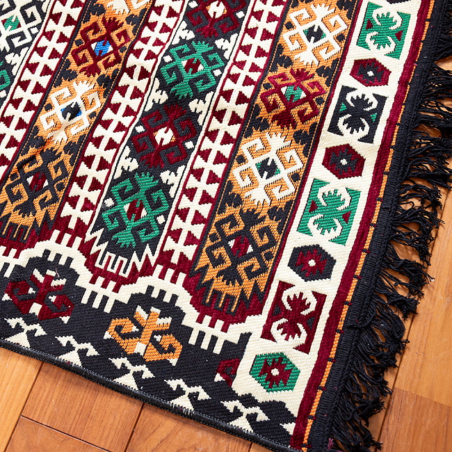 トルコの伝統的な柄を織り込んだ キリム 【80cm×150cm】 3 - 拡大してみました