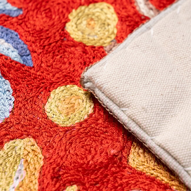 【1点物】チェーンステッチ アリワークが美しい カシミールのシルクラグ【約60cm x 90cm】 14 - しっかりした素材でとても丈夫な作りです
