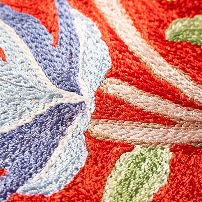 【1点物】チェーンステッチ アリワークが美しい カシミールのシルクラグ【約60cm x 90cm】 7 - 柄を拡大してみました