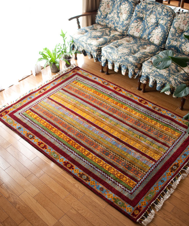 手織りのインド絨毯【約183cm x 約122cm】 の通販[送料無料