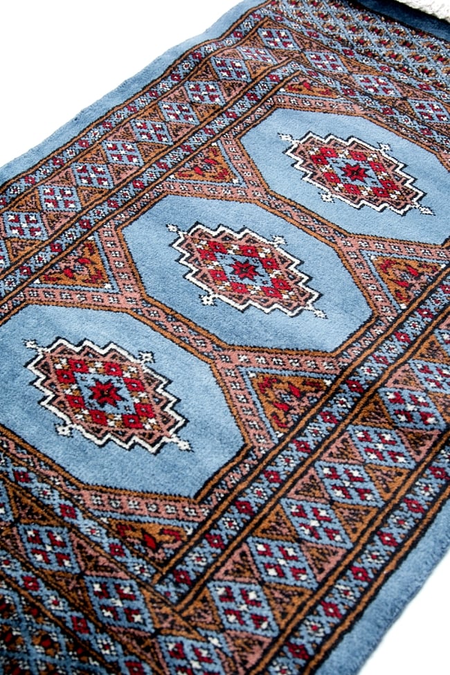 ザンスカール遊牧民の手織りのアンティック絨毯【たてｘよこ　約60cm x 105cm】 5 - 柄を少し拡大してみました