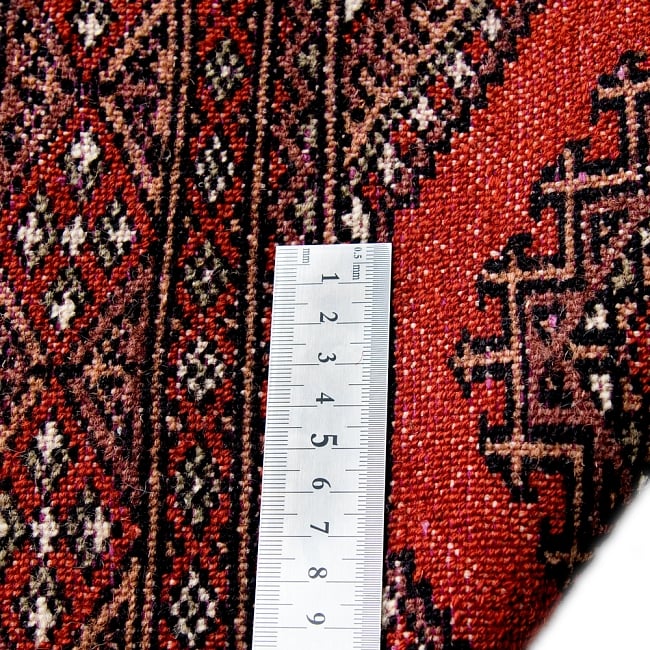 ザンスカール遊牧民の手織りのアンティック絨毯【たてｘよこ　約90cm x 150cm】 12 - 1インチ間（2.5cm）にこんなにも織られています。