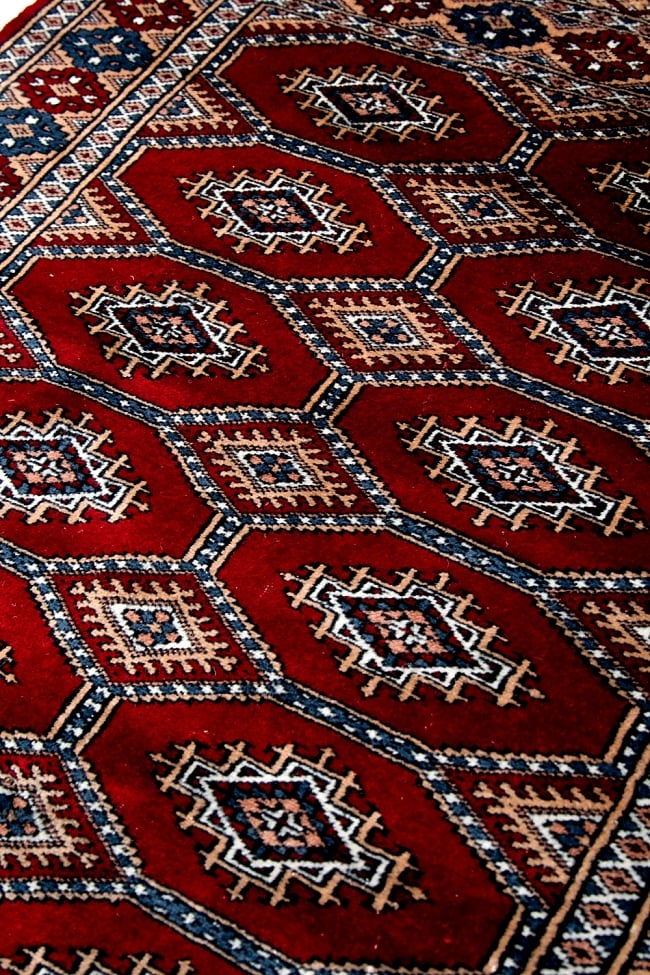 ザンスカール遊牧民の手織りのアンティック絨毯【たてｘよこ　約80cm x 160cm】 5 - 柄を少し拡大してみました