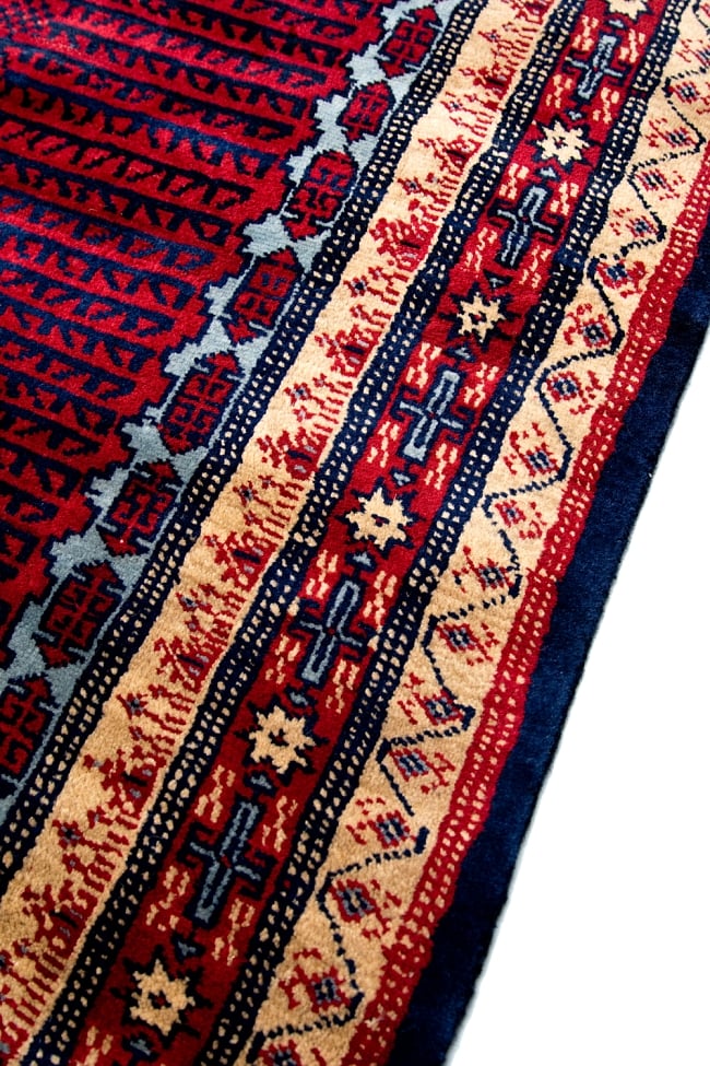 ザンスカール遊牧民の手織りのアンティック絨毯【たてｘよこ　約90cm x 170cm】 6 - 柄を拡大してみました