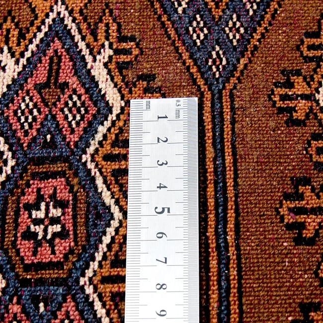 ザンスカール遊牧民の手織りのアンティック絨毯【たてｘよこ　約90cm x 160cm】 12 - 1インチ間（2.5cm）にこんなにも織られています。