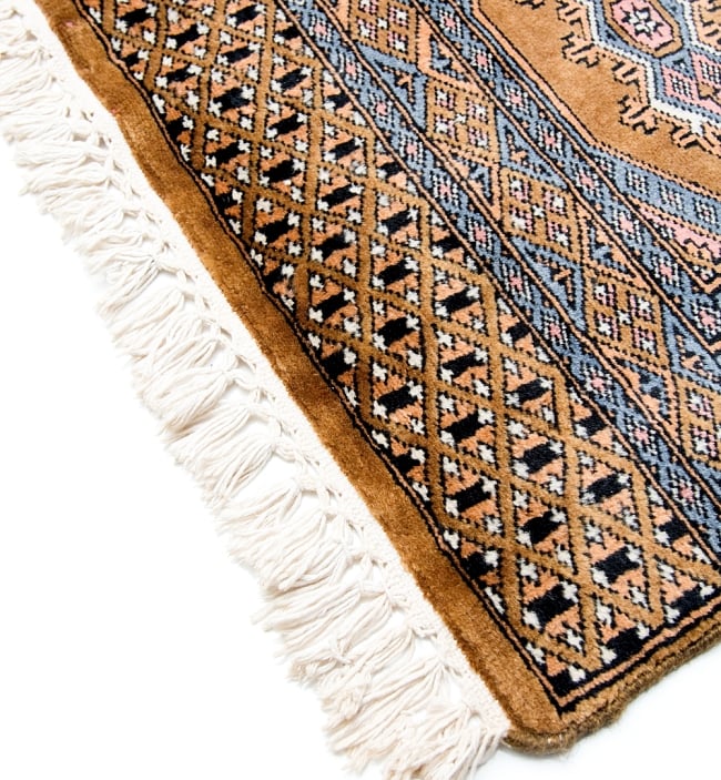 ザンスカール遊牧民の手織りのアンティック絨毯【たてｘよこ　約90cm x 160cm】 8 - フリンジの部分です