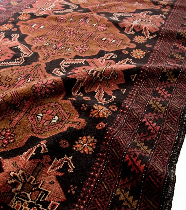 ザンスカール遊牧民の手織りのアンティック絨毯【たてｘよこ　約115cm x 220cm】 8 - フリンジの部分です