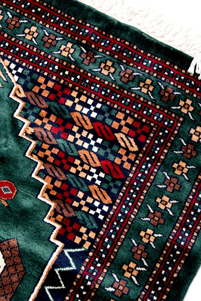 ザンスカール遊牧民の手織りのアンティック絨毯【たてｘよこ　約120cm x 165cm】 6 - 柄を拡大してみました