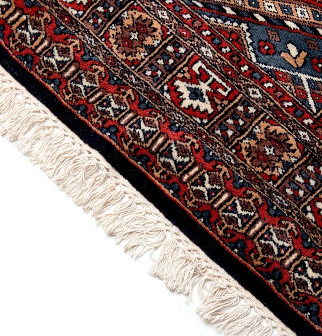 ザンスカール遊牧民の手織りのアンティック絨毯【たてｘよこ　約125cm x 195cm】 8 - フリンジの部分です