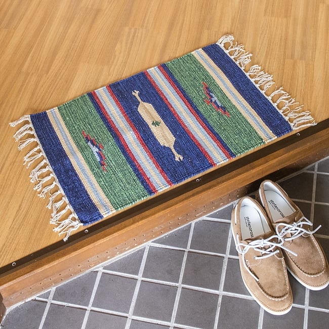 HANDLOOM RUG コットン キリム ラグ【約60cm×約42cm】 3 - 小さめの玄関まっとなどにぴったりの大きさです。