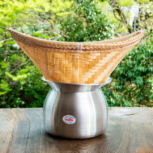【セット】タイのもち米蒸し器セット 幅45cm程度の写真セット,フアット,もち米蒸しカゴ,竹カゴ,竹製蒸しかご,タイ雑貨,タイ料理,蒸し器,もち米調理,キッチン用品,フワットモーヌン,もち米蒸し鍋,蒸し器下鍋,アルミ鍋,タイキッチン,ラオス雑貨,アジア料理,竹かご蒸し器,エスニック雑貨