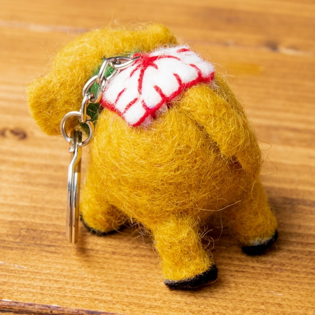 もこもこぞうさんのキーホルダー　【マスタード】 2 - 後ろ姿はこんな感じ。コロンとしていて可愛いです。