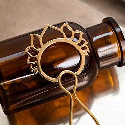 ぷっくりとした蓮の花ゴールデンかんざし - サブ3