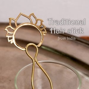 ぷっくりとした蓮の花ゴールデンかんざし(ID-KNZS-164)