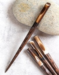 水牛の角と美しい木目のかんざし