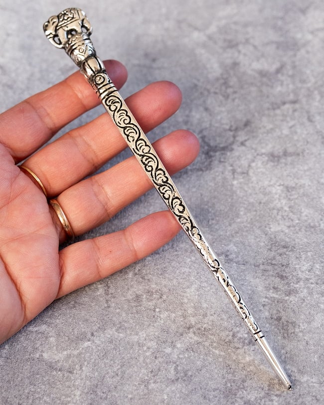 アジアン金属のかんざし　エレファント 3 - 手に取るとこれくらいの大きさです。