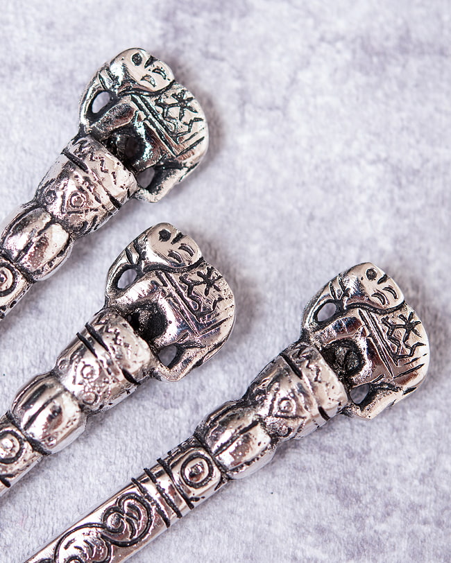 アジアン金属のかんざし　エレファント 5 - 他の角度から撮影してみました。