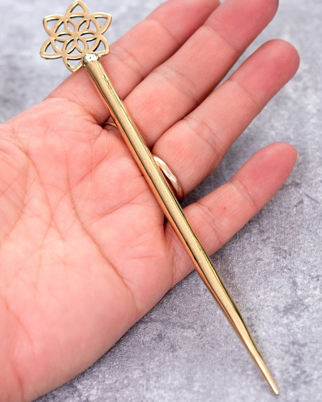 ゴールデンかんざし　フラワー 5 - 手に取るとこれくらいの大きさです。