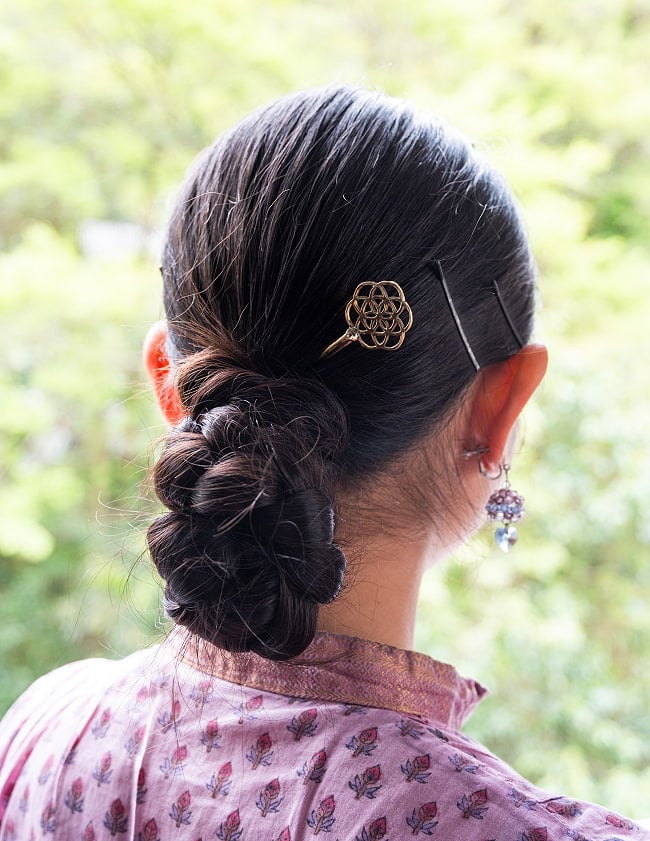 ゴールデンかんざし　マンダラ 6 - 同シリーズの着用例です。