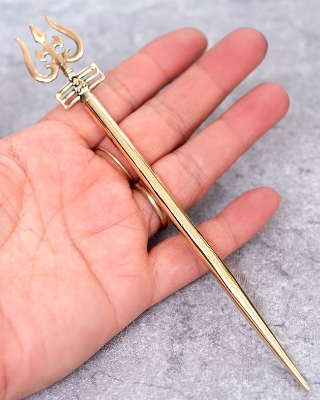 ゴールデンかんざし　三叉 5 - 手に取るとこれくらいの大きさです。